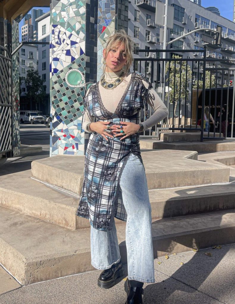 Lexy Silverstein in Thrifted Outfit