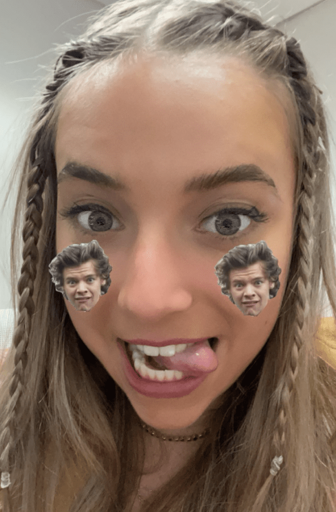 Lexy Silverstein Mega Harry Styles Fan