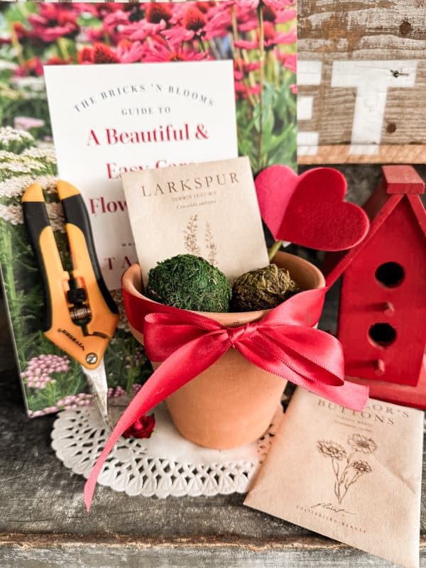 Valentine’s Day Is a $27.5 Billion Waste Problem—And How to Fix It